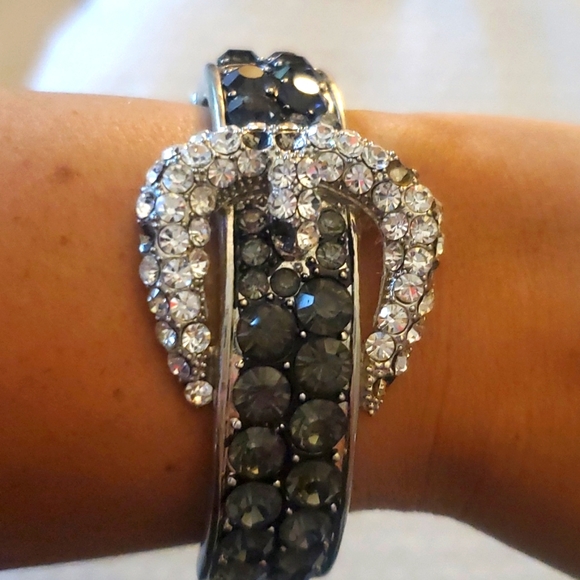 Buckle stones bracelet - Picture 1 of 4